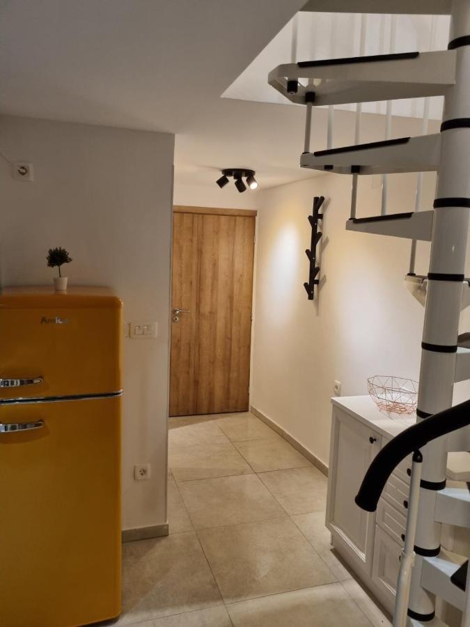 Apartman Ivano Cres Apartment Exterior photo